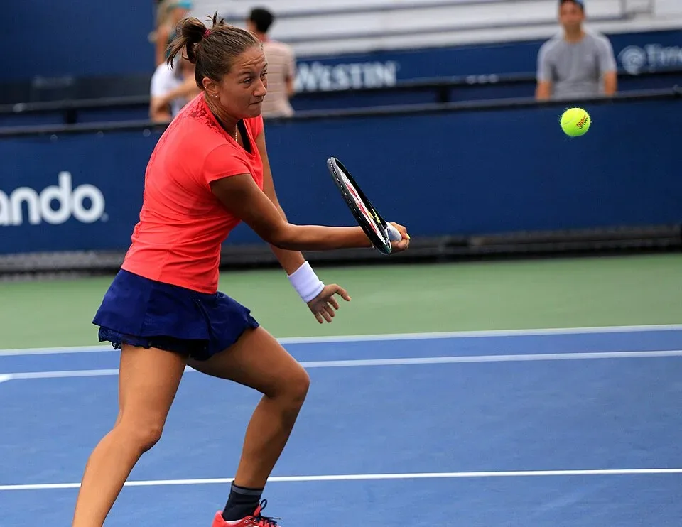 Ирина Шиманович вышла во второй круг турнира WTA-250 в Мемфисе
