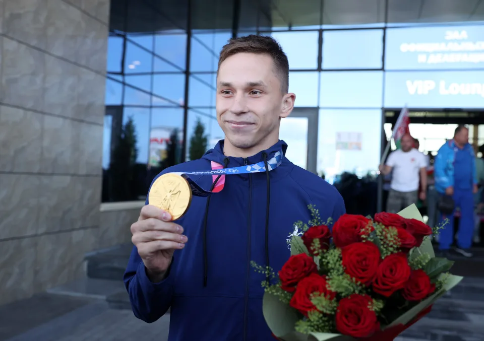 Гимнастика. Сборная Беларуси по прыжкам на батуте завоевала золото ЧМ в Баку