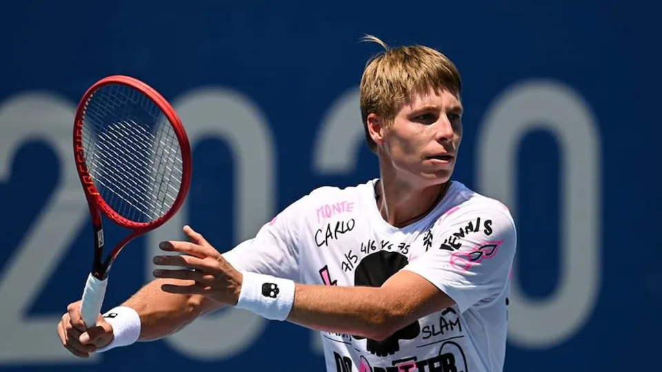 Теннис. ATP. Илья Ивашко не смог пробиться в полуфинал турнира в Марселе